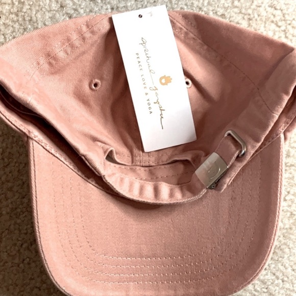 SPIRITUAL GANGSTER 'Love More' Hat - Picture 4 of 5